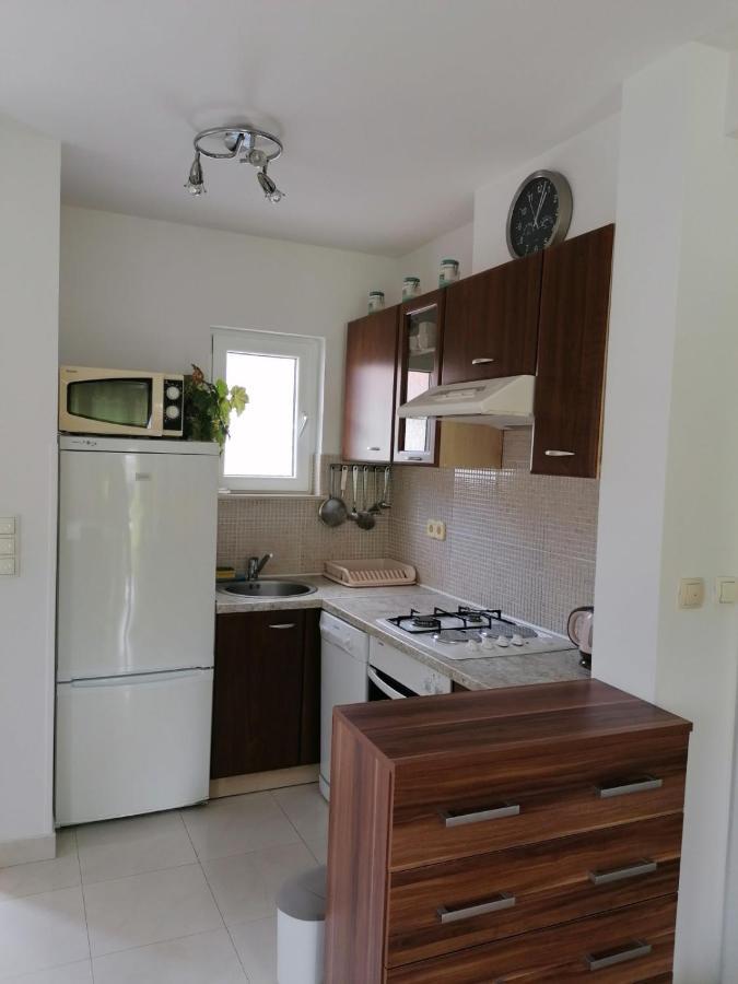 Apartment And Room Guscic Rab Town Esterno foto